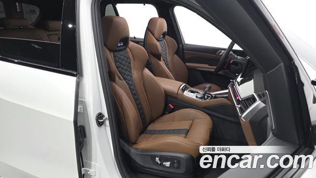 BMW X5M 2025 — photo 16