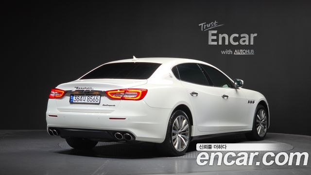 Maserati Quattroporte 2019 — photo 2