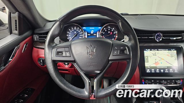 Maserati Quattroporte 2019 — photo 20