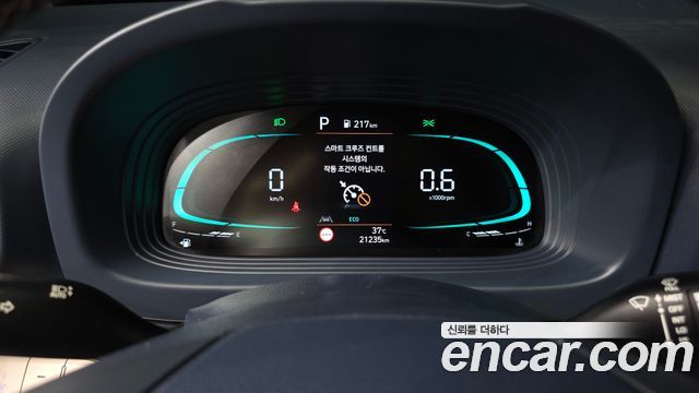 Hyundai Venue 2023 — photo 8
