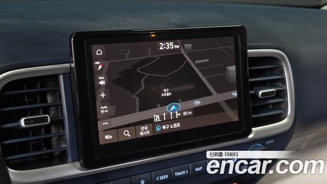 Hyundai Venue 2023 — photo 13