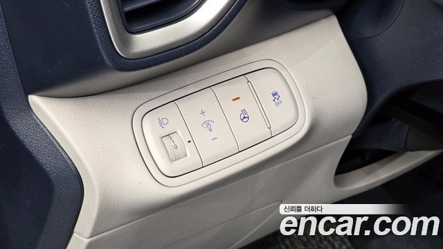 Hyundai Venue 2023 — photo 15