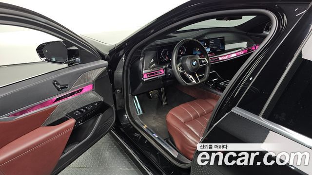 BMW 7-Series 2023 — photo 17