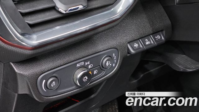Chevrolet Korea Trailblazer 2021 — photo 15