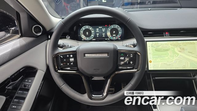 Land Rover Range Rover Evoque 2024 — photo 13