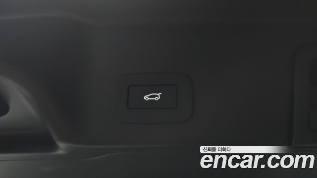Land Rover Range Rover Evoque 2024 — photo 19