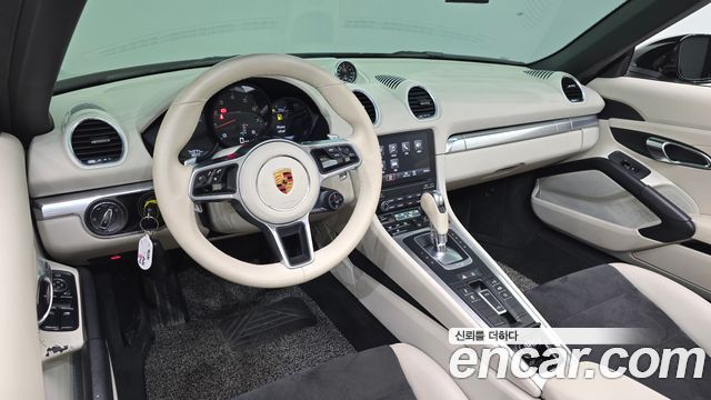 Porsche 718 2020 — photo 10