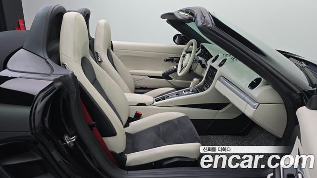 Porsche 718 2020 — photo 17