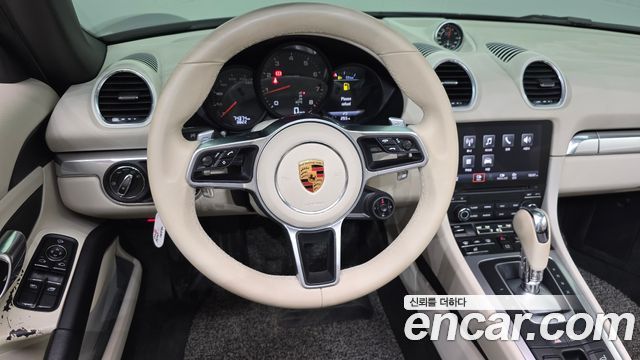 Porsche 718 2020 — photo 19