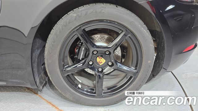 Porsche 718 2020 — photo 7