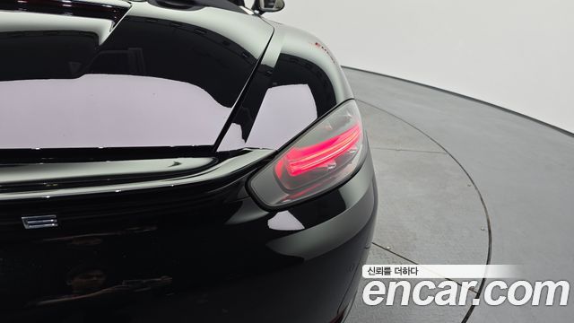 Porsche 718 2020 — photo 9