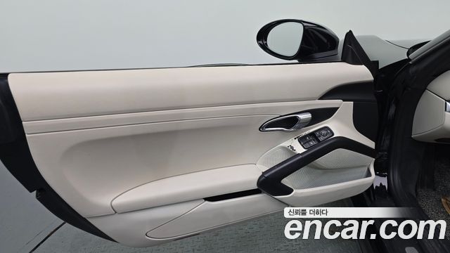 Porsche 718 2020 — photo 15