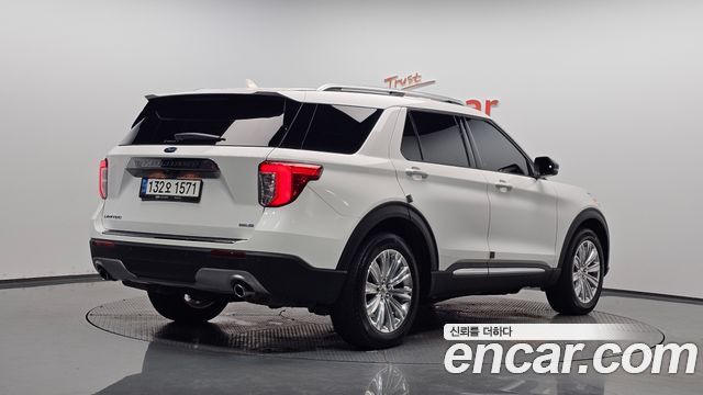 Ford Explorer 2020 — photo 2