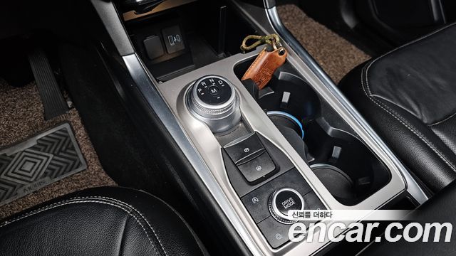 Ford Explorer 2020 — photo 12