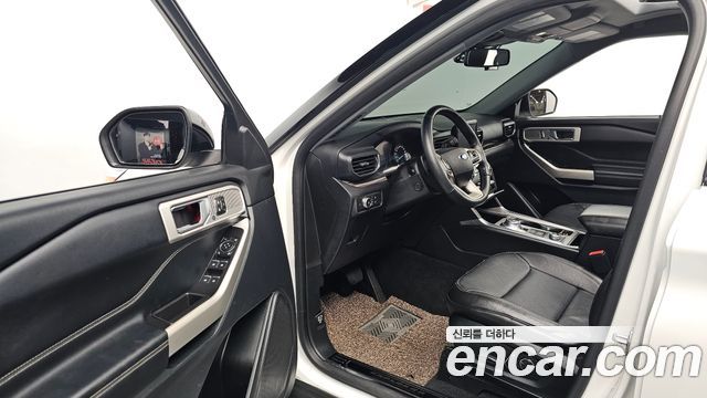 Ford Explorer 2020 — photo 13