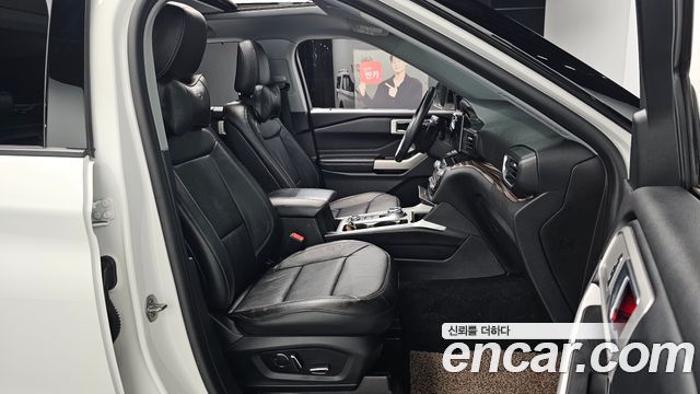 Ford Explorer 2020 — photo 18