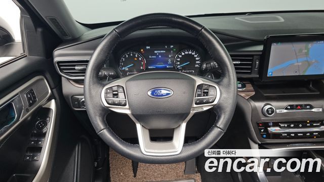Ford Explorer 2020 — photo 19