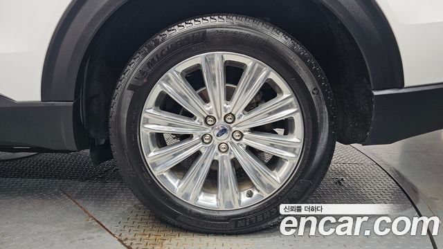 Ford Explorer 2020 — photo 7