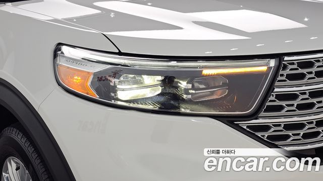 Ford Explorer 2020 — photo 8