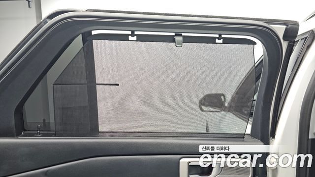 Ford Explorer 2020 — photo 29