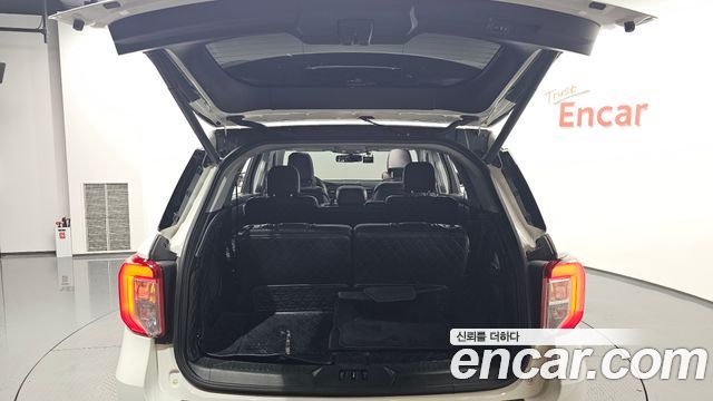 Ford Explorer 2020 — photo 32