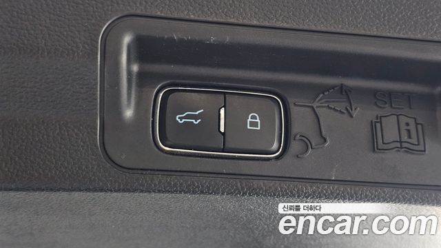 Ford Explorer 2020 — photo 33