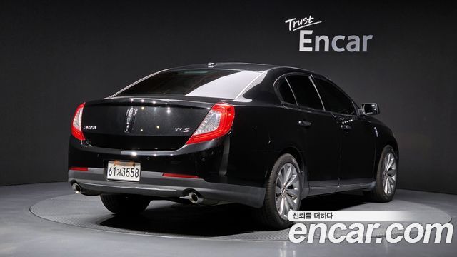 Lincoln MKS 2014 — photo 2