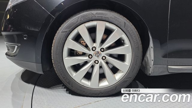 Lincoln MKS 2014 — photo 5