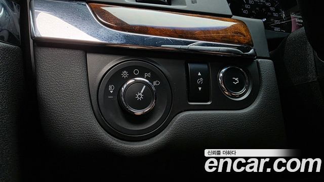 Lincoln MKS 2014 — photo 30