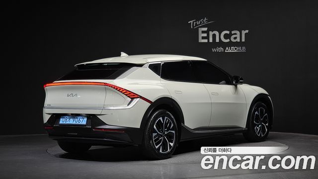 Kia EV6 2023 — photo 2