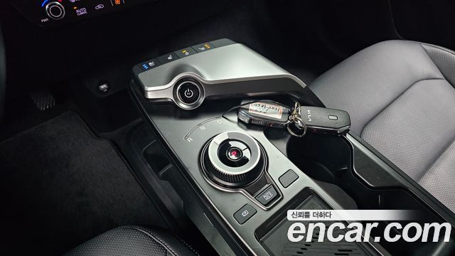 Kia EV6 2023 — photo 12