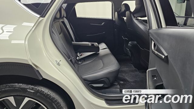 Kia EV6 2023 — photo 17