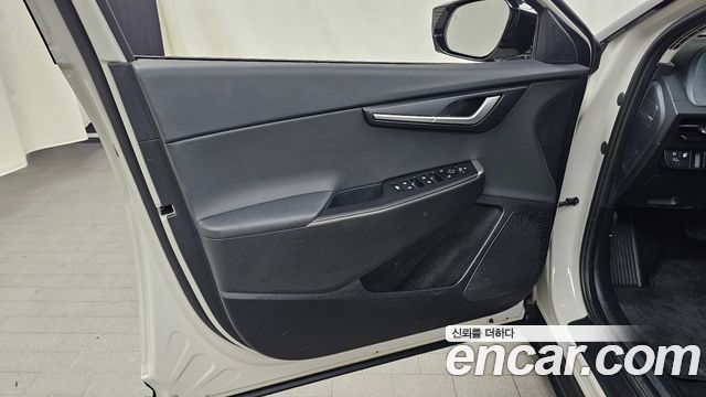 Kia EV6 2023 — photo 14