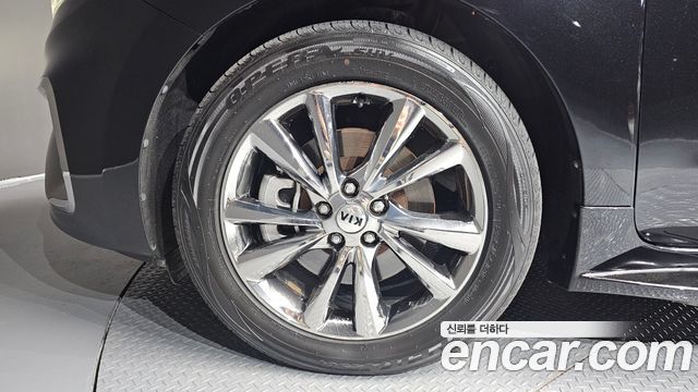 Kia Canival 2020 — photo 5