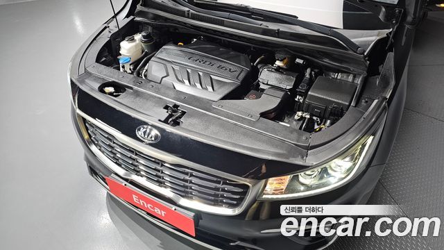 Kia Canival 2020 — photo 6