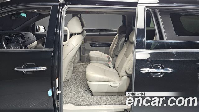 Kia Canival 2020 — photo 18