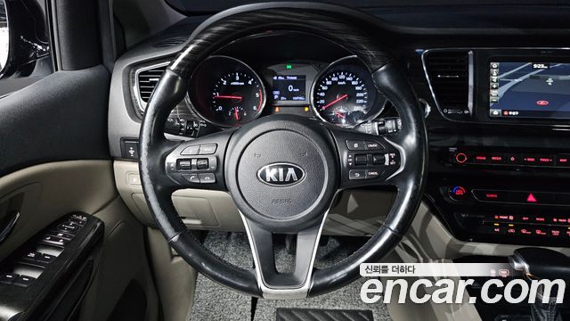 Kia Canival 2020 — photo 20