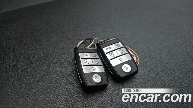 Kia Canival 2020 — photo 22