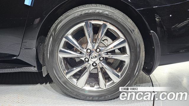 Kia Canival 2020 — photo 7