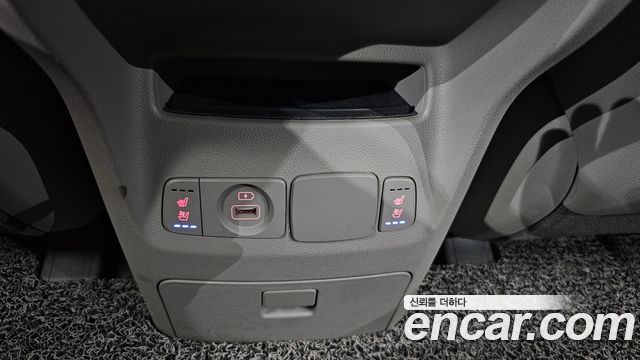Kia Canival 2020 — photo 29