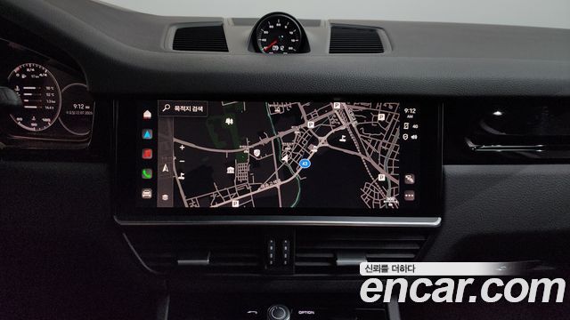 Porsche Cayenne 2022 — photo 18