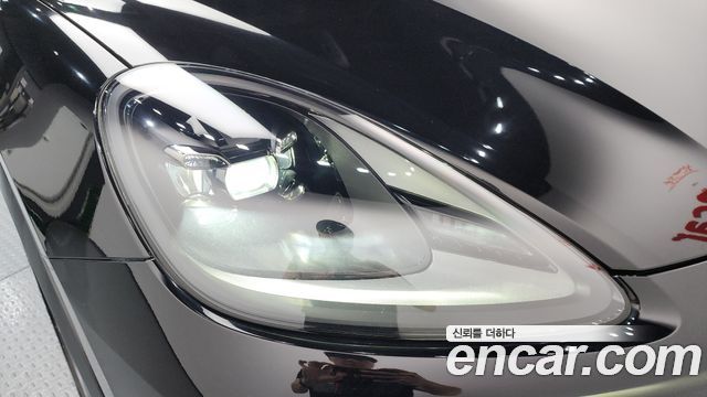 Porsche Cayenne 2022 — photo 8