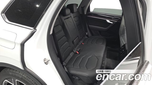 Volkswagen Touareg 2026 — photo 12