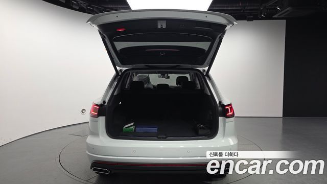 Volkswagen Touareg 2026 — photo 20