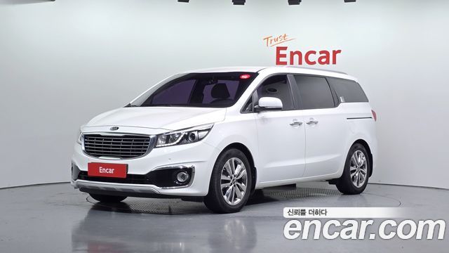 Kia Canival 2015 — photo 1