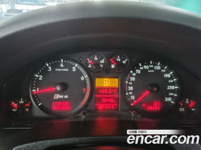 Audi RS6 2003 — photo 8
