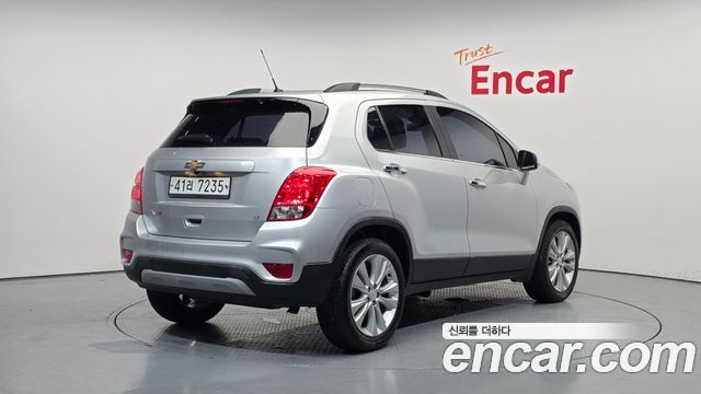 Chevrolet Korea Trax 2018 — photo 2