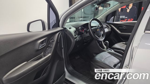 Chevrolet Korea Trax 2018 — photo 13