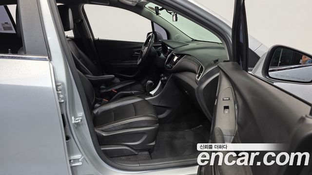 Chevrolet Korea Trax 2018 — photo 17