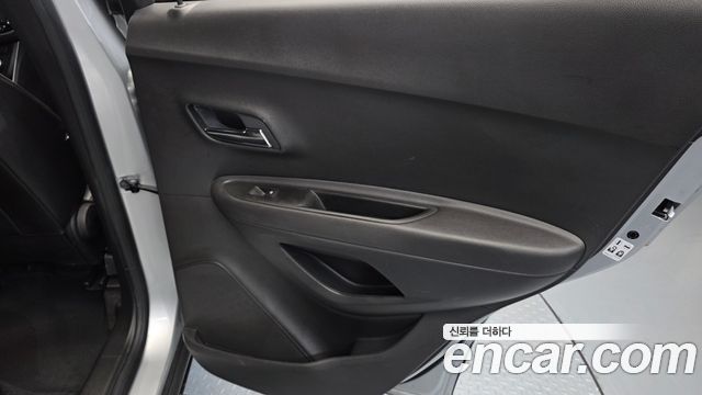 Chevrolet Korea Trax 2018 — photo 15
